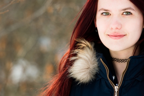 Fotografia do estilo de vida de Savoie em Auvergne-Rhone-Alpes com um adolescente de cabelo vermelho