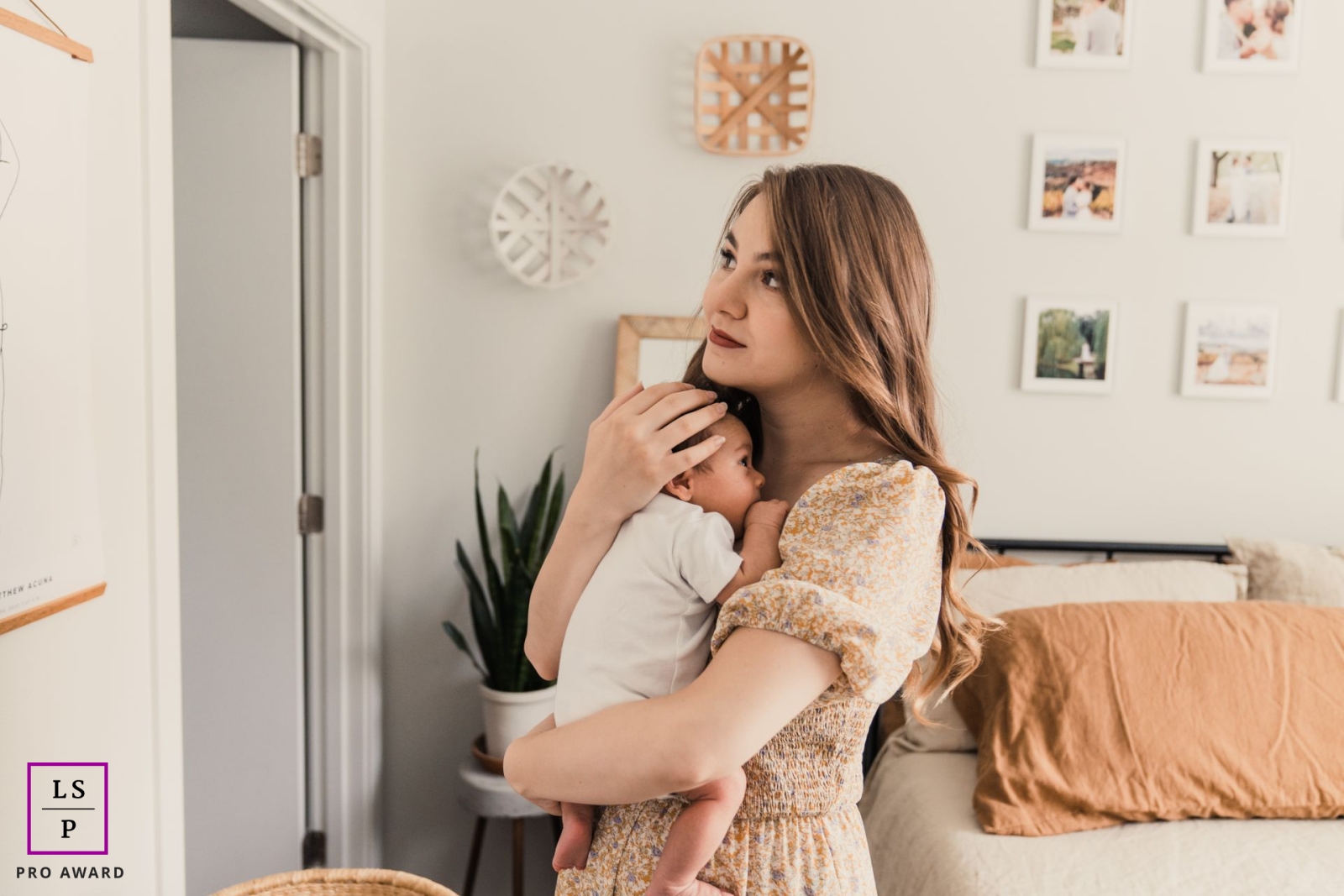 A modern Washington lifestyle photography session that documented a mom and newborn enjoying quiet time at home