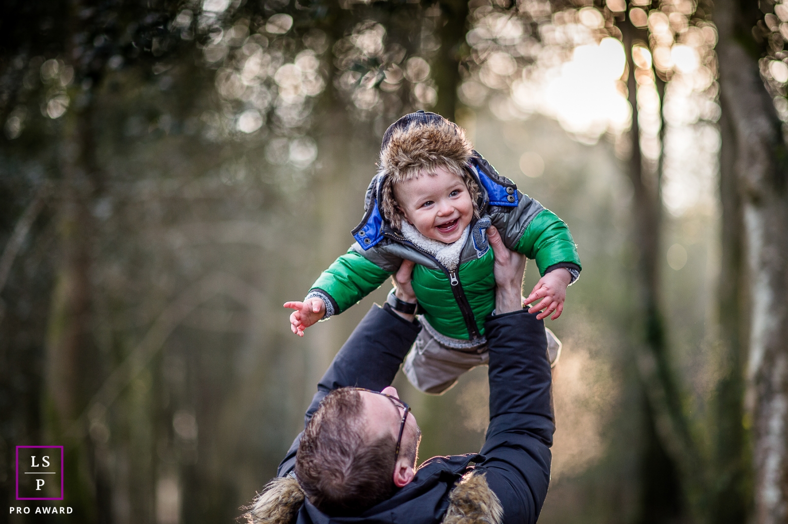 A Victoria Sunday afternoon session with a family out on a walking trail in Melbourne