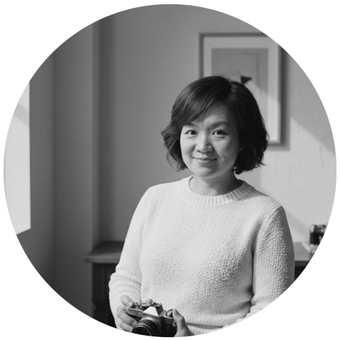 Portrait of Xiaotong Xu, lifestyle family photographer based in Frankfurt, Hesse, Germany, and member of the Lifestyle Photographers Association, serving families in the Rhein-Main area.