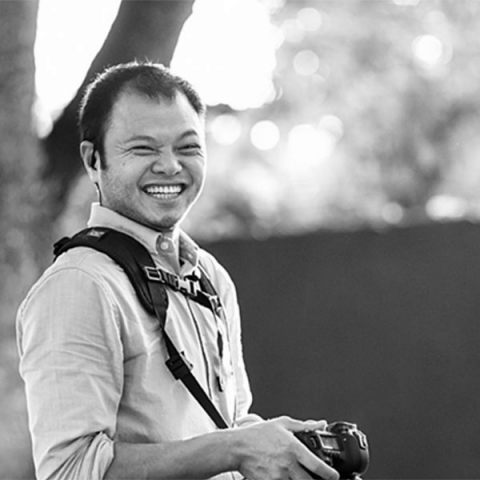 Brazil photographer Cheng Nam Van has a photography career in family photojournalism and weddings.