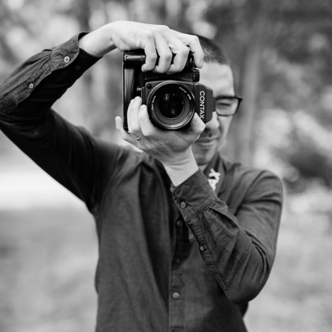 Essonne lifestyle family portrait photographer Franz Ladouce, of France
