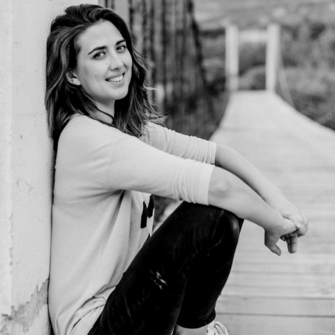 Portrait of East Flanders and Gent lifestyle photographer Maxine Stevens, of Belgium