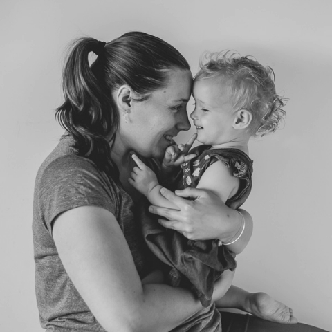 Sian Manning is a UK lifestyle photographer from Dorset and serving all of England.